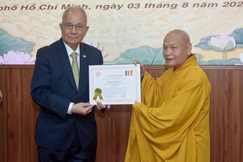 Chủ tịch Hội Liên hữu Phật giáo thế giới thăm Hòa thượng Chủ tịch và chư tôn đức lãnh đạo GHPGVN